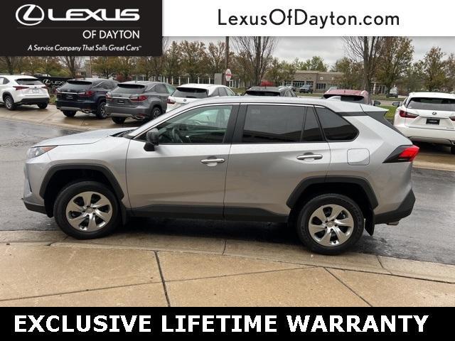 2022 toyota rav4 le