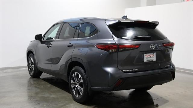 2021 toyota highlander xle