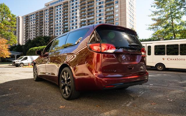 2018 chrysler pacifica touring plus