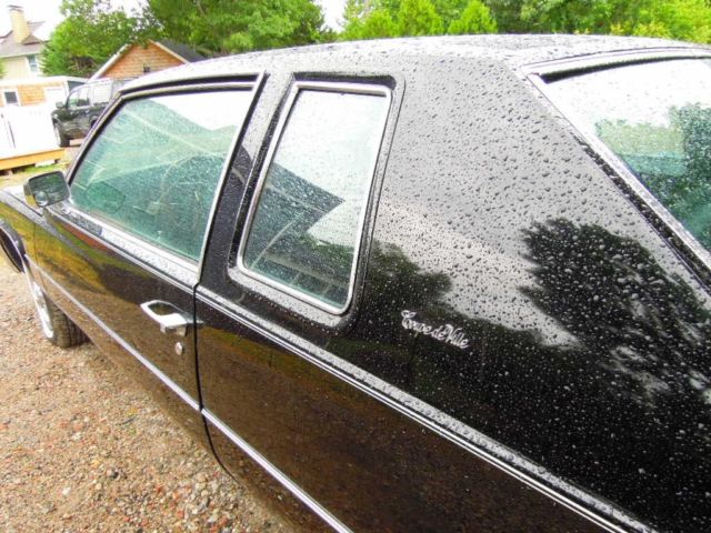 1977 caddilac coupe deville