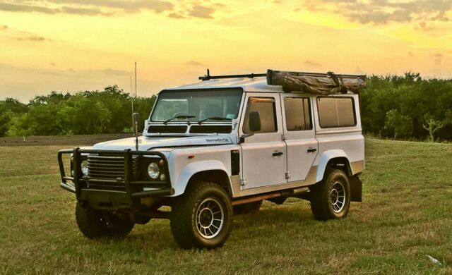 land rover aussie 110 ( defender ) - isuzu diesel 4bd1 in-dash a/c +