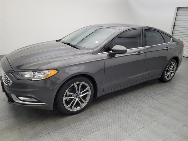 2017 ford fusion se