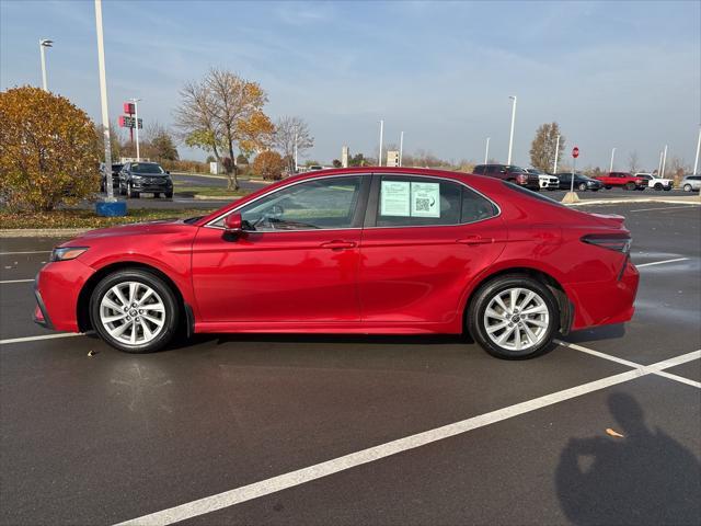 2021 toyota camry se