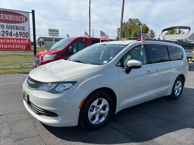 2017 chrysler pacifica lx