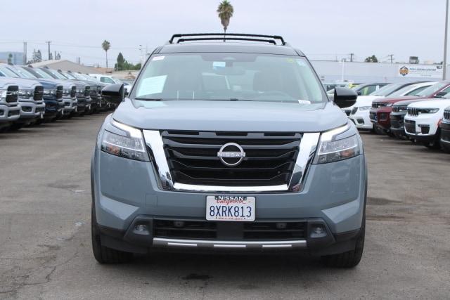 2022 nissan pathfinder platinum