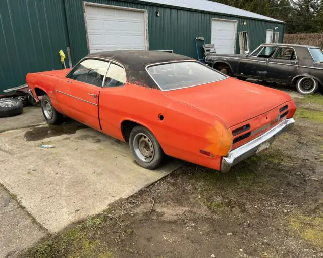 1970 plymouth duster ev2 tor red bucket seat car slant 6 auto ac gold a-body 70