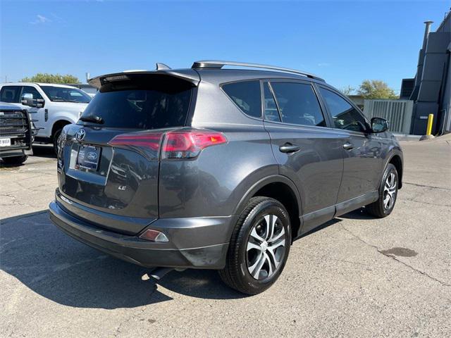 2017 toyota rav4 le