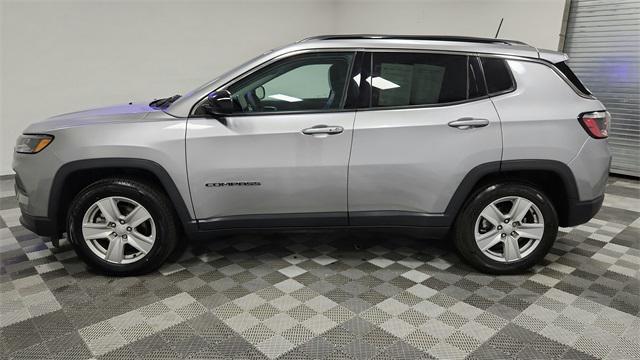 2022 jeep compass latitude