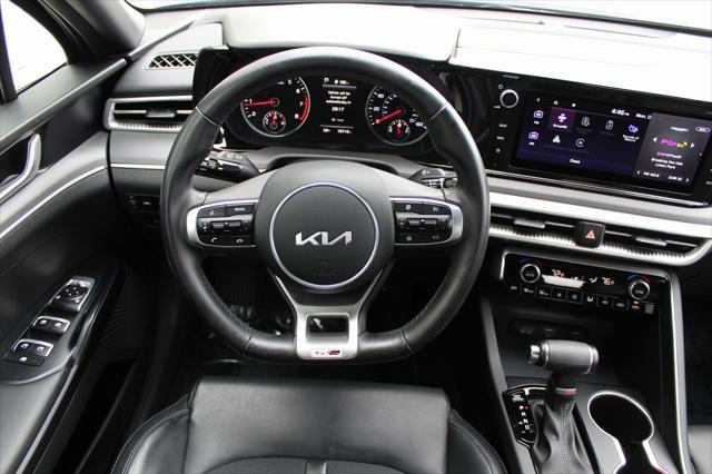 2022 kia k5 gt-line