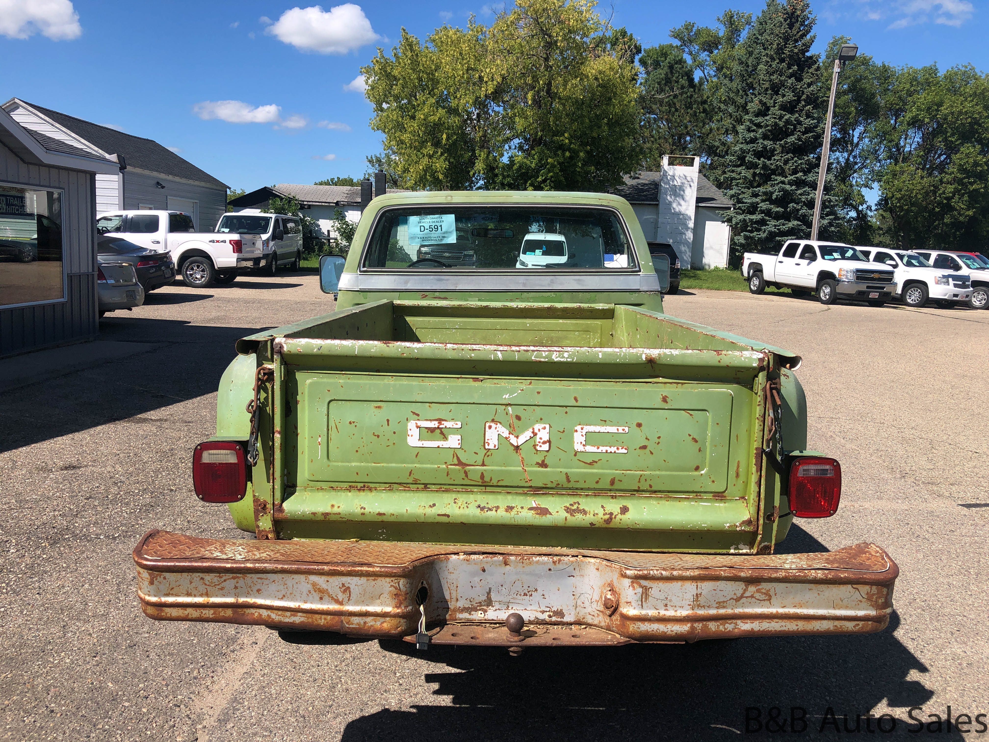 1976 gmc k10 100000 miles green regular cab 8 cyl, automatic