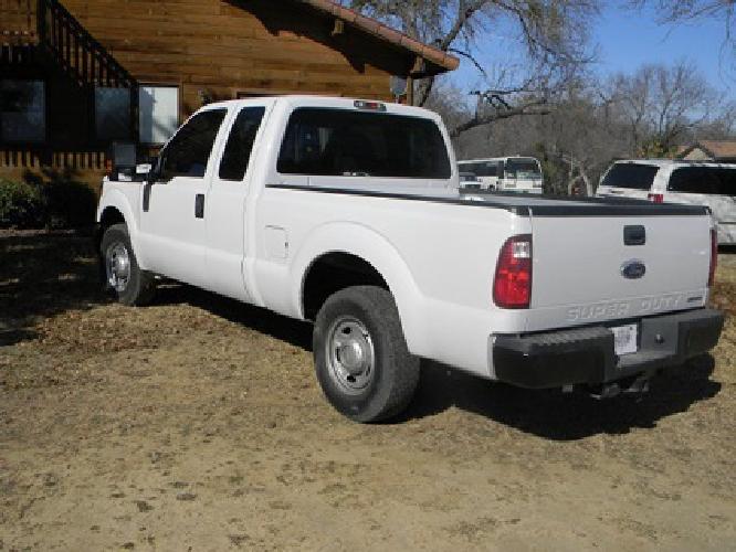 2012 ford f250 xl ext cab (white) 26k miles in san antonio, tx
