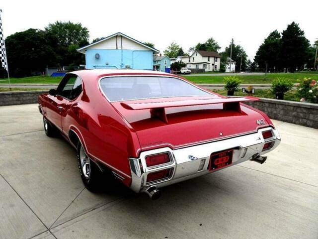 1971 olds 442 matador red