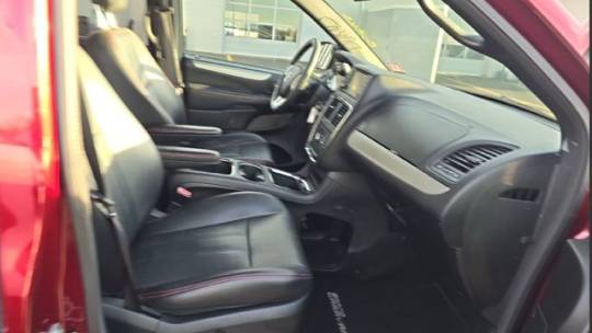 2017 Dodge Grand caravan