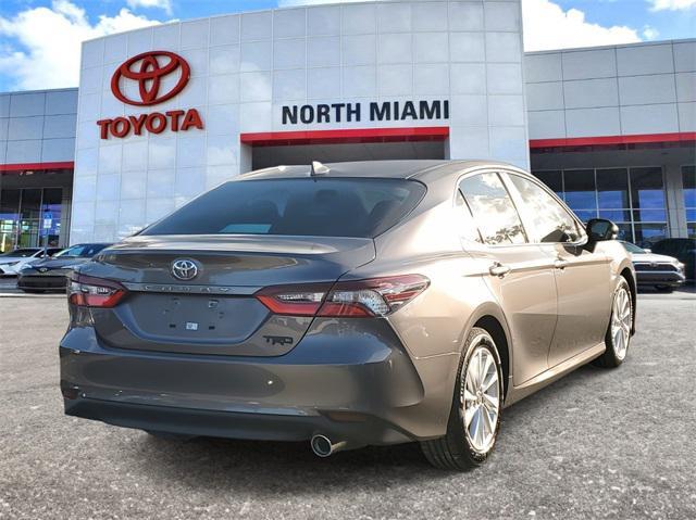 2023 toyota camry le