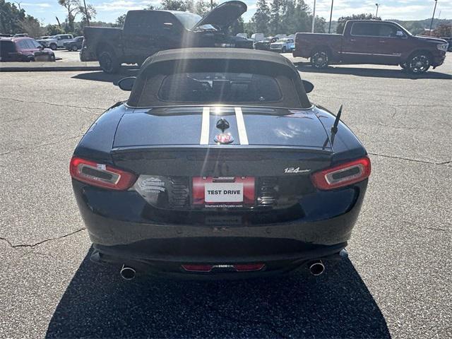 2020 fiat 124 spider base