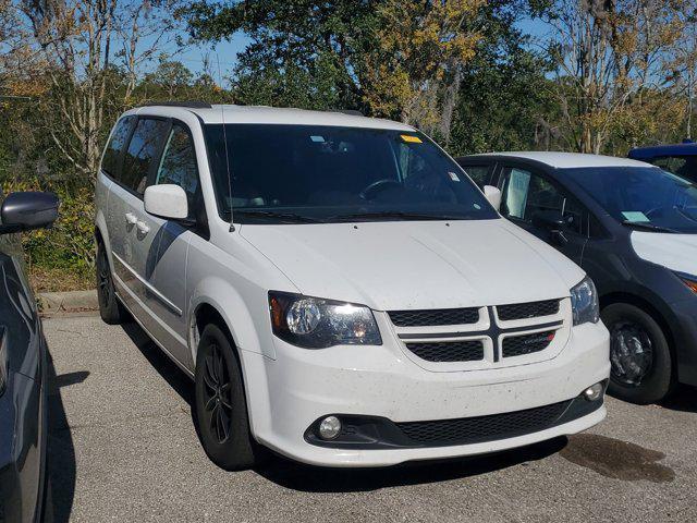 2017 dodge grand caravan gt