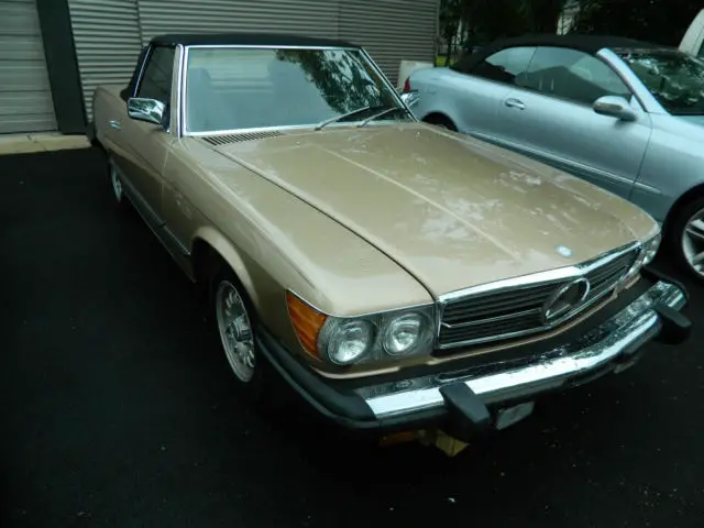 1985 mercedes benz 380sl, 3.8l ohc v8, 4 speed automatic transmission. both tops