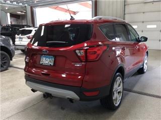 2019 Ford Escape titanium