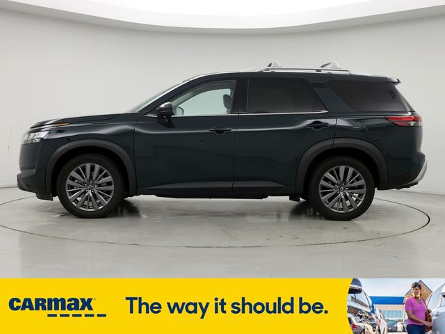2023 nissan pathfinder sl