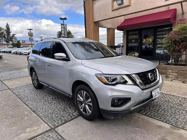 2020 nissan pathfinder sv 4wd