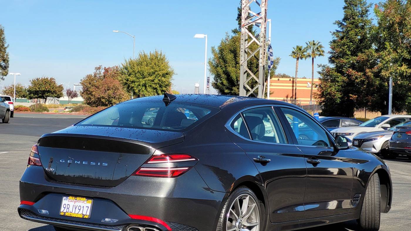 2022 genesis g70 2.0t