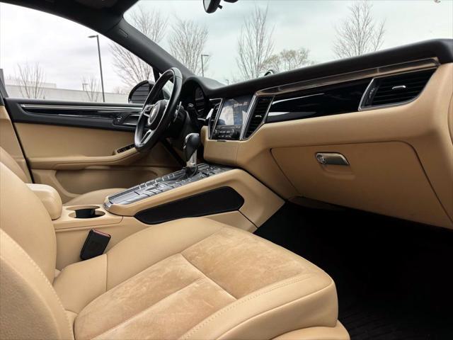 2018 porsche macan base