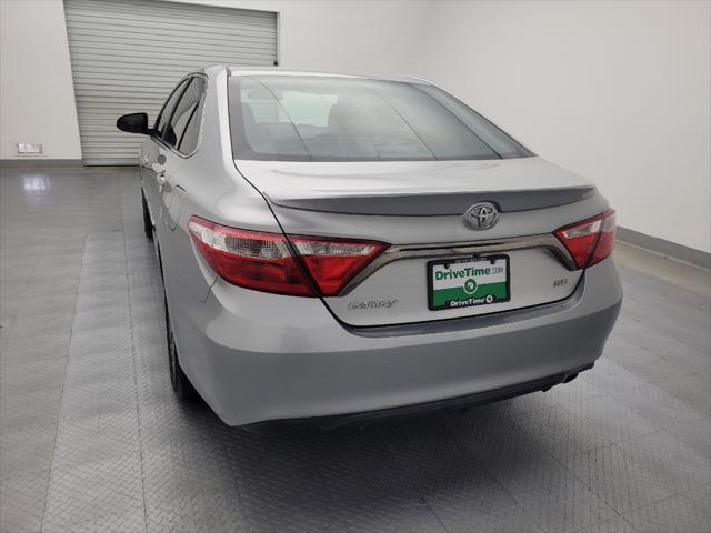 2017 toyota camry se