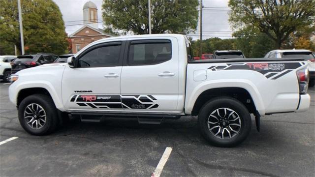 2022 toyota tacoma trd sport