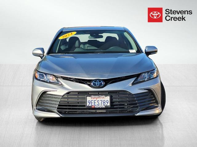 2024 toyota camry le