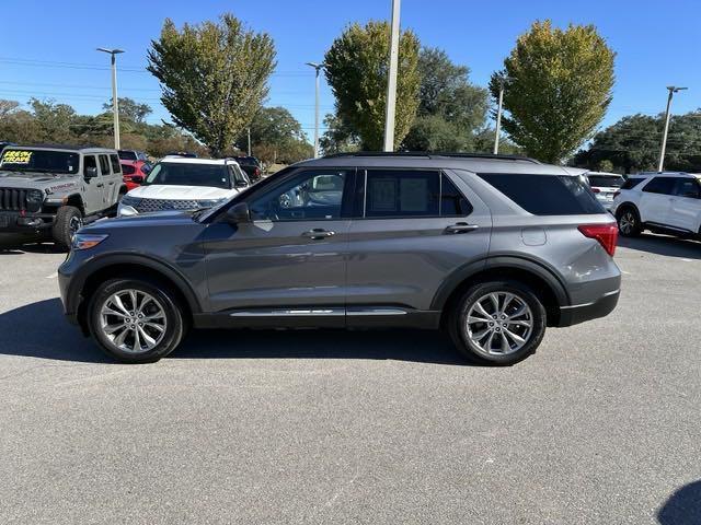 2022 ford explorer xlt