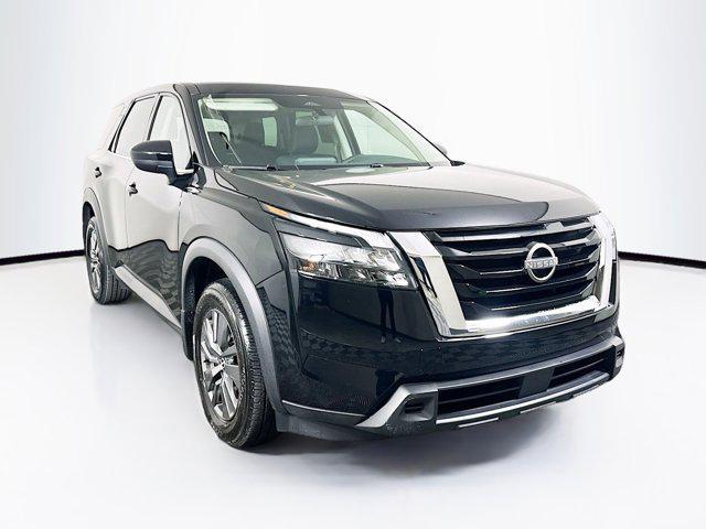 2023 nissan pathfinder s