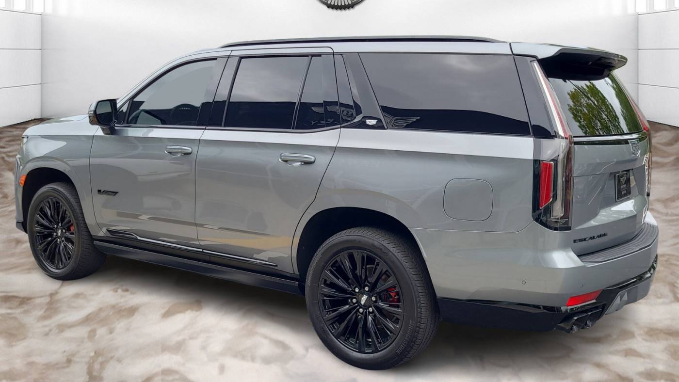 2023 cadillac escalade-v base