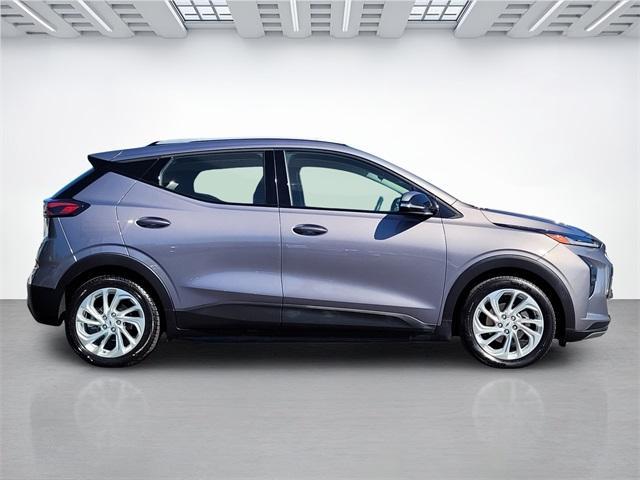 2022 chevrolet bolt euv lt