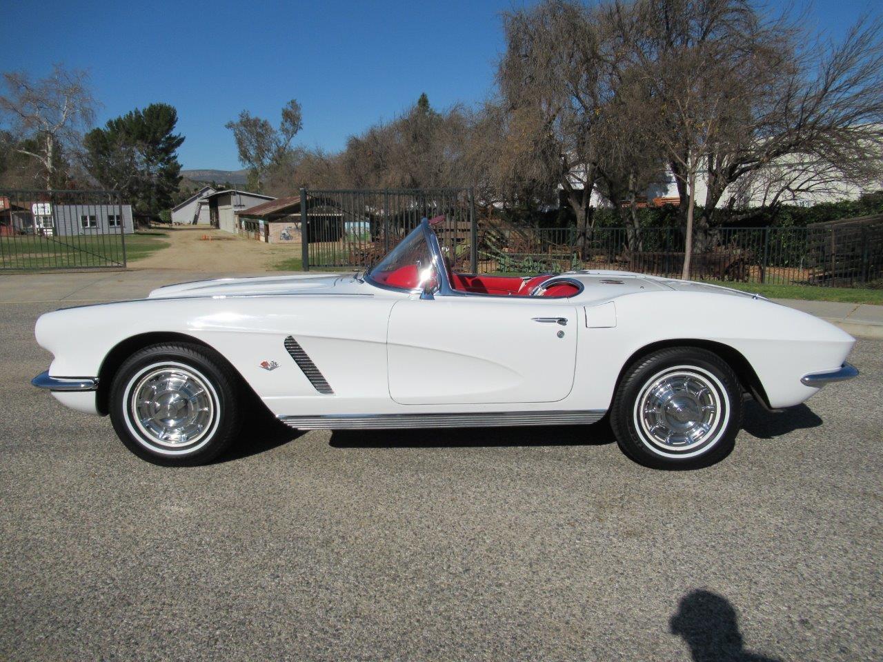 1962 chevrolet corvette