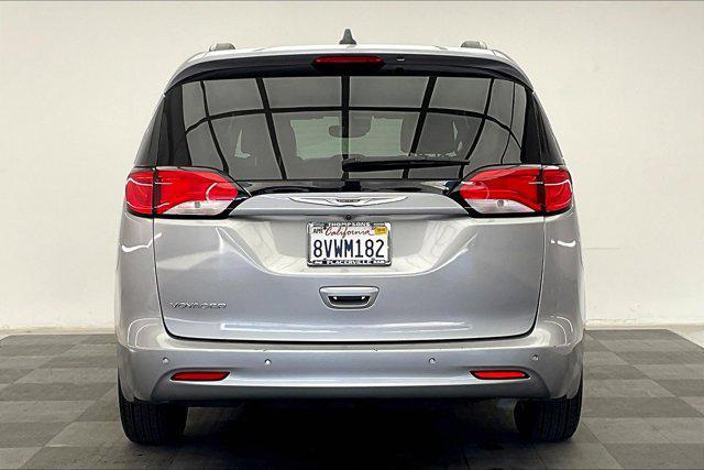 2021 chrysler voyager lxi