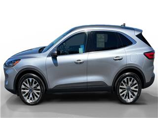 2022 Ford Escape titanium