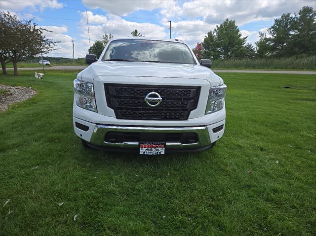 2021 nissan titan sv