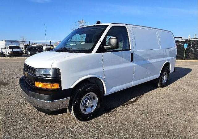 2022 chevrolet express 2500 work van