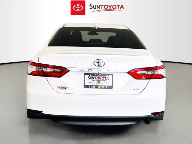 2020 toyota camry le