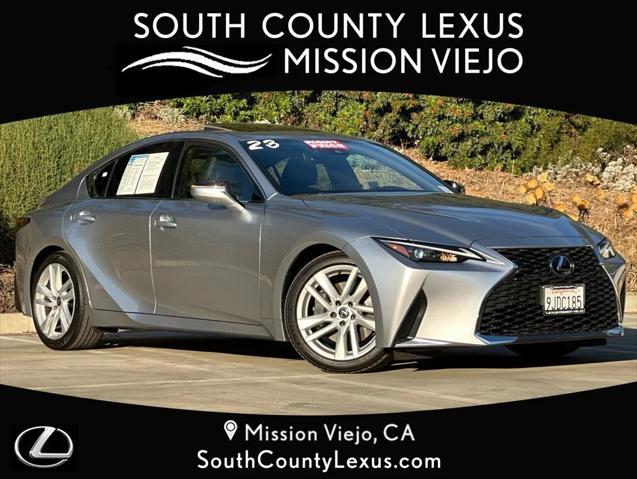 2023 lexus is 300 base
