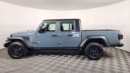 2024 Jeep Gladiator