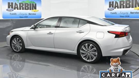 2024 Nissan Altima sl