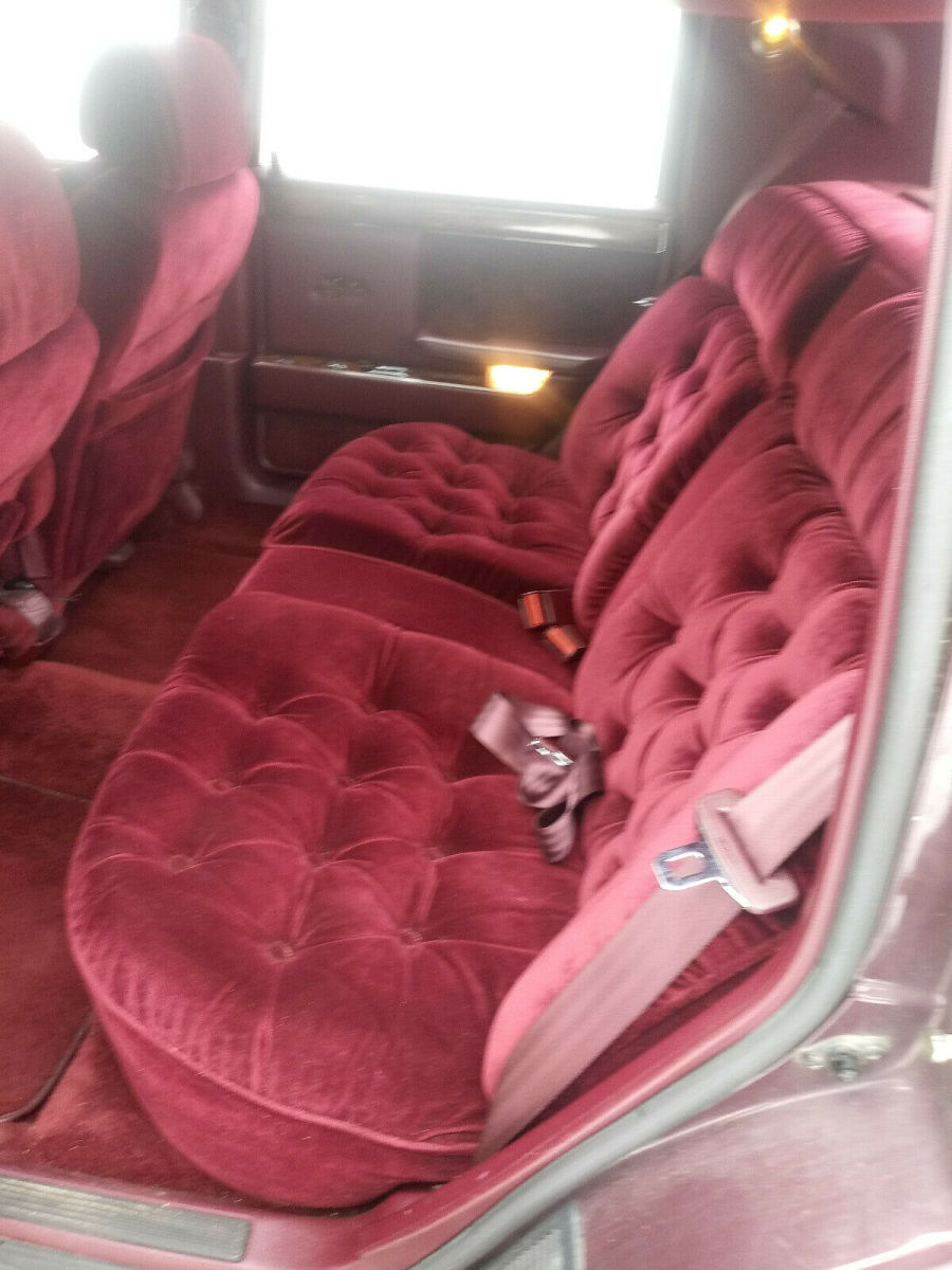 1990 chrysler newyorker with 115k mi