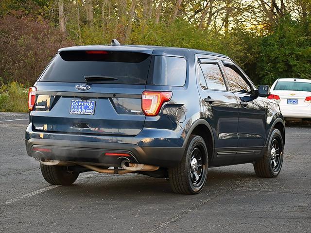 2017 ford explorer base