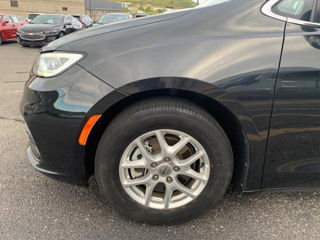 2022 chrysler pacifica touring l