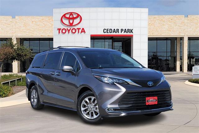 2023 toyota sienna xle 8 passenger
