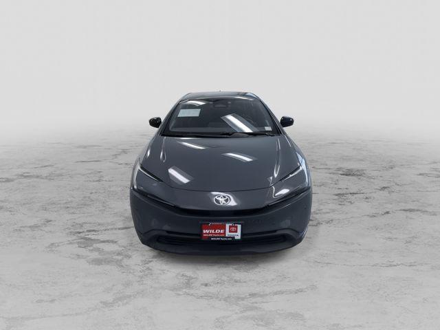 2023 toyota prius le