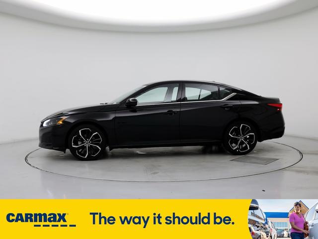 2023 nissan altima sr