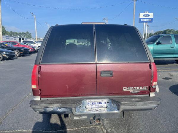1999 chevrolet tahoe in saint louis, missouri
