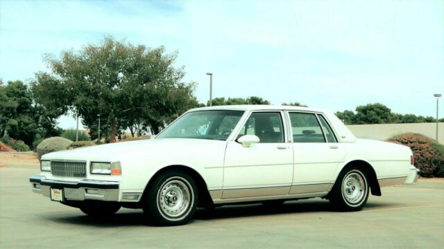 1989 chevrolet caprice 9c1 copo/seo 1 of 1 5.7 liter, car is like brand new!